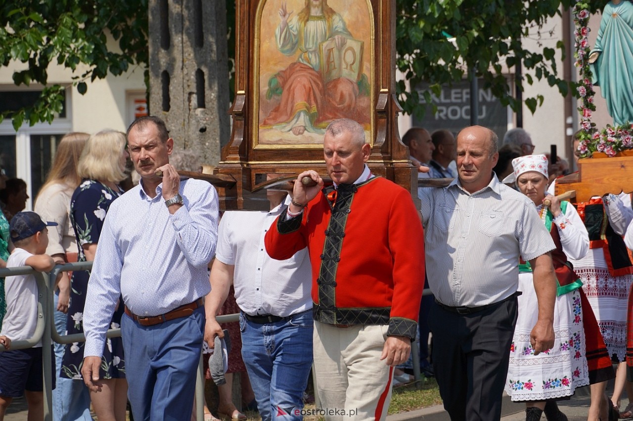 Boże Ciało 2024: Procesja w Myszyńcu [30.05.2024] - zdjęcie #166 - eOstroleka.pl