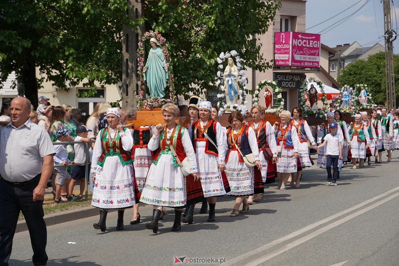 Boże Ciało 2024: Procesja w Myszyńcu [30.05.2024] - zdjęcie #163 - eOstroleka.pl