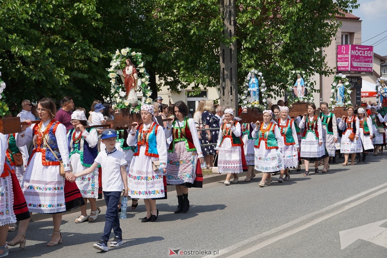 Boże Ciało 2024: Procesja w Myszyńcu [30.05.2024] - zdjęcie #153 - eOstroleka.pl