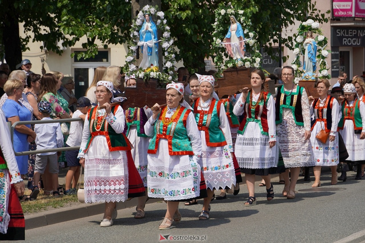 Boże Ciało 2024: Procesja w Myszyńcu [30.05.2024] - zdjęcie #152 - eOstroleka.pl
