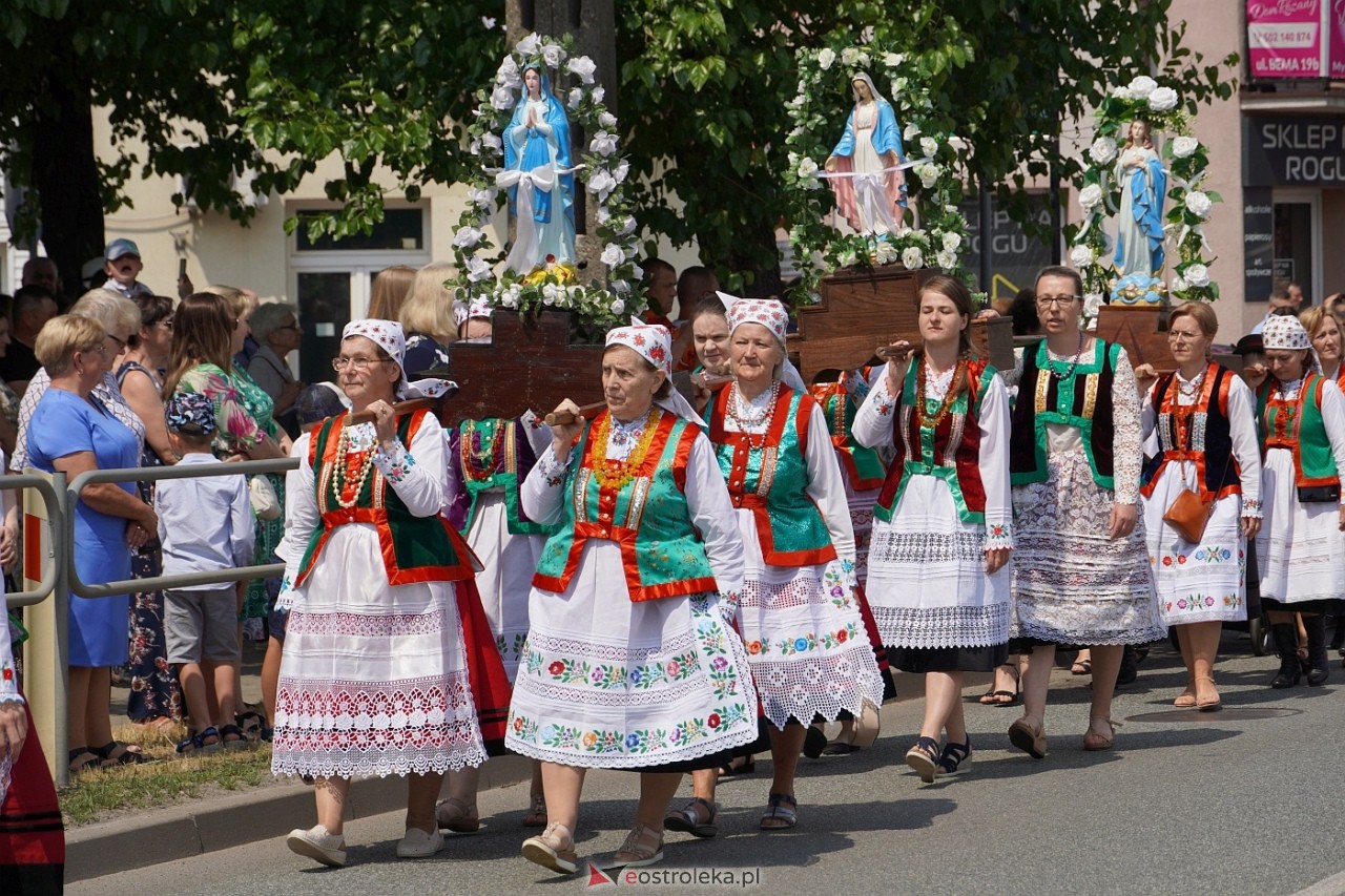 Boże Ciało 2024: Procesja w Myszyńcu [30.05.2024] - zdjęcie #151 - eOstroleka.pl