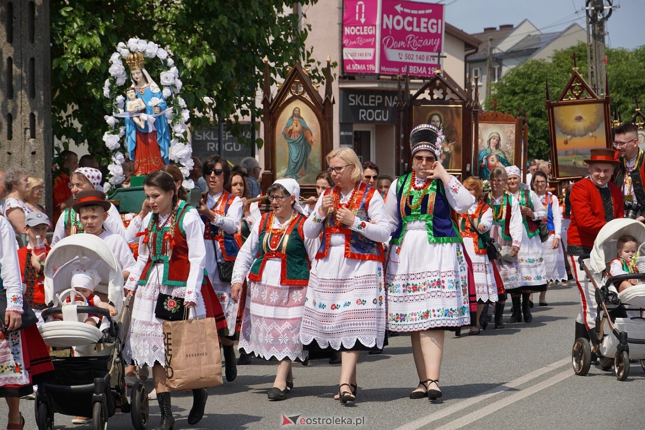 Boże Ciało 2024: Procesja w Myszyńcu [30.05.2024] - zdjęcie #147 - eOstroleka.pl