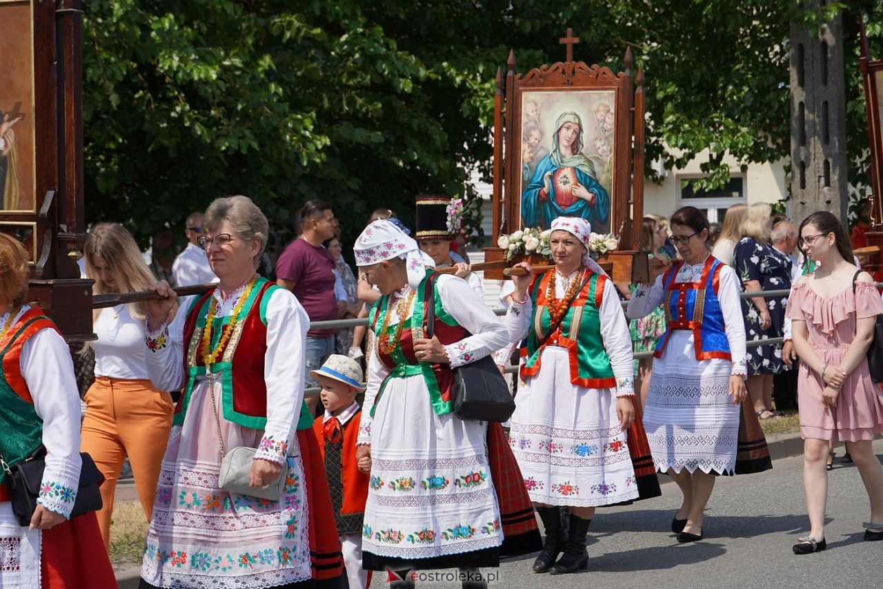 Boże Ciało 2024: Procesja w Myszyńcu [30.05.2024] - zdjęcie #139 - eOstroleka.pl