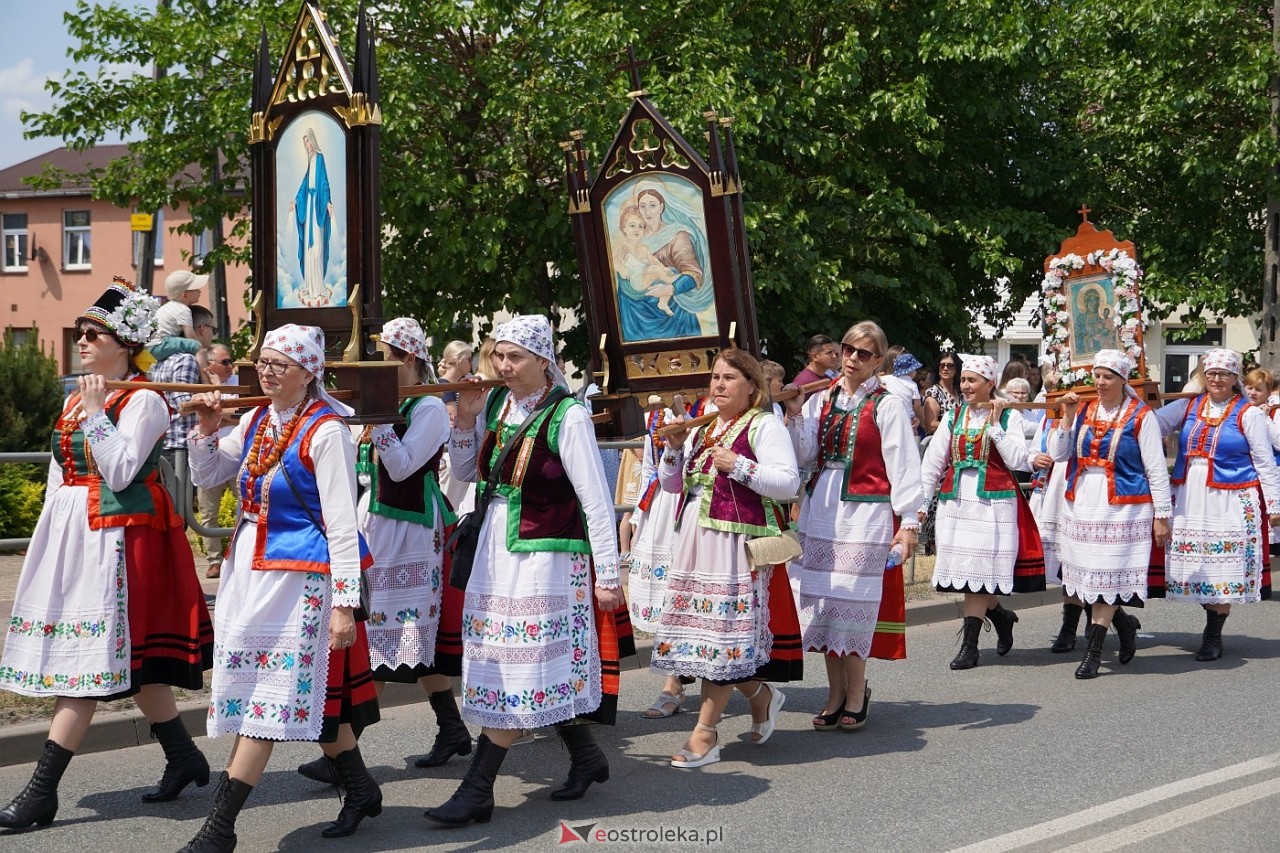 Boże Ciało 2024: Procesja w Myszyńcu [30.05.2024] - zdjęcie #133 - eOstroleka.pl