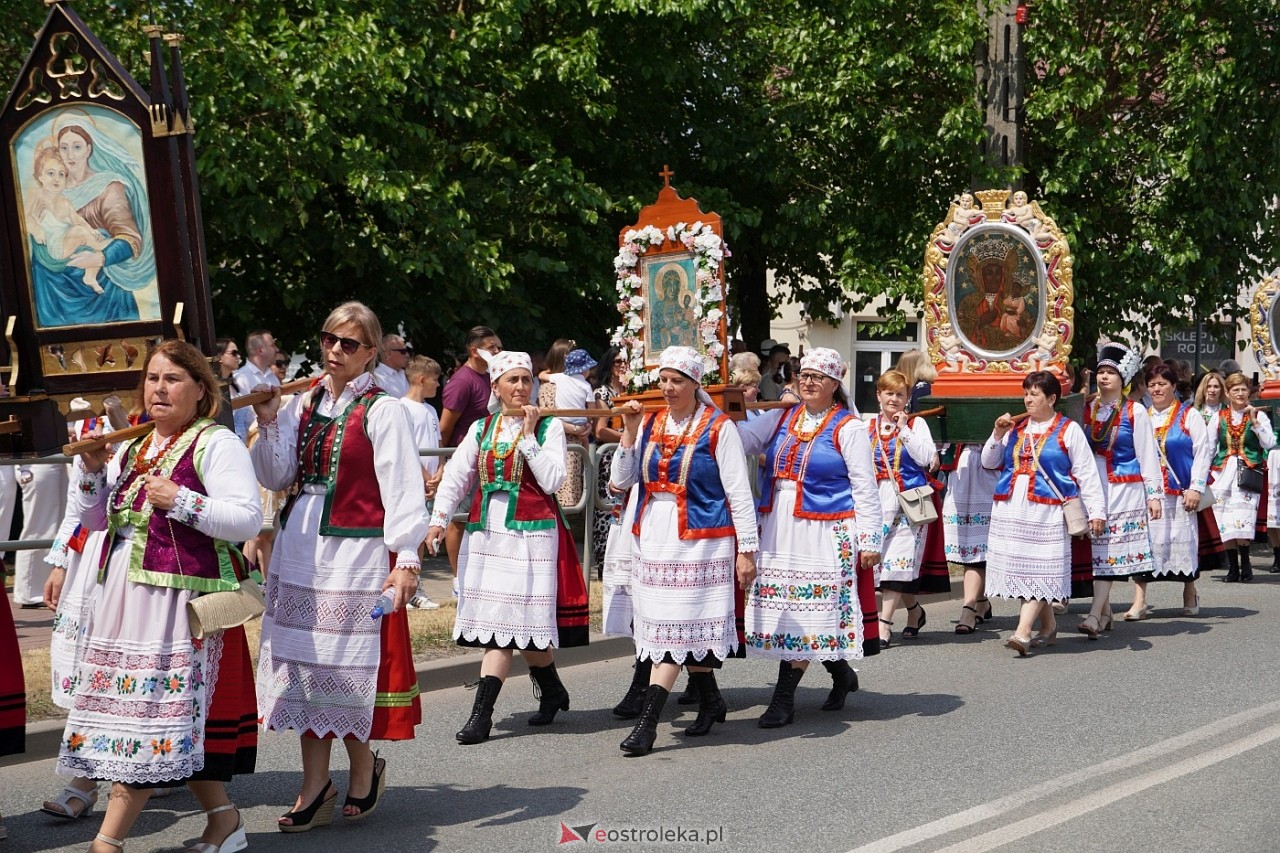 Boże Ciało 2024: Procesja w Myszyńcu [30.05.2024] - zdjęcie #132 - eOstroleka.pl