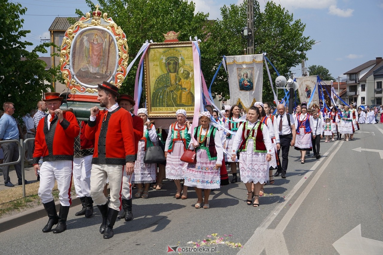 Boże Ciało 2024: Procesja w Myszyńcu [30.05.2024] - zdjęcie #111 - eOstroleka.pl