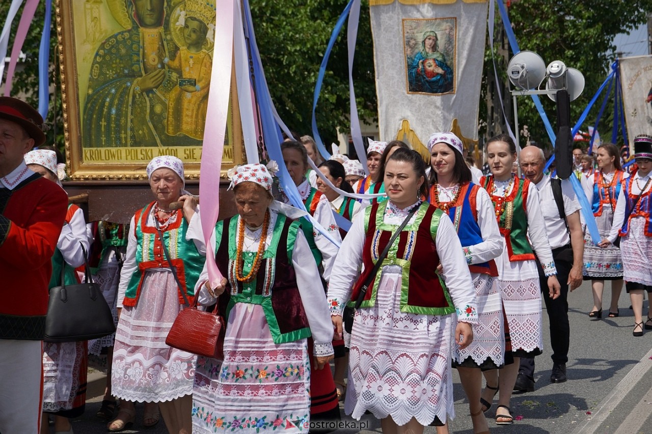 Boże Ciało 2024: Procesja w Myszyńcu [30.05.2024] - zdjęcie #110 - eOstroleka.pl