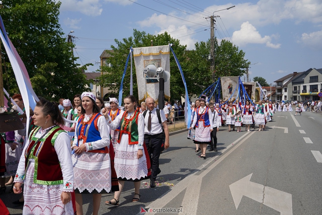 Boże Ciało 2024: Procesja w Myszyńcu [30.05.2024] - zdjęcie #109 - eOstroleka.pl