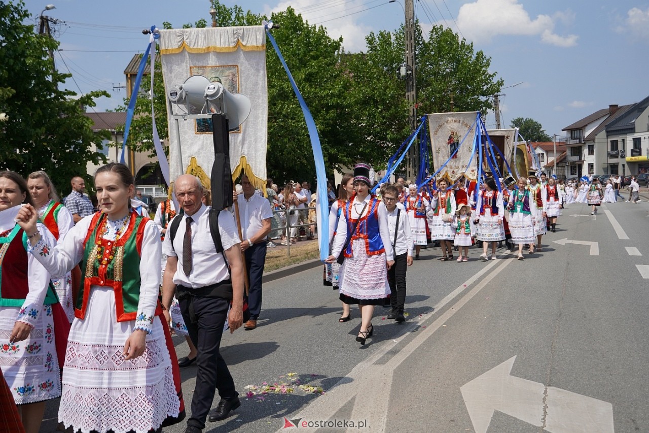 Boże Ciało 2024: Procesja w Myszyńcu [30.05.2024] - zdjęcie #108 - eOstroleka.pl