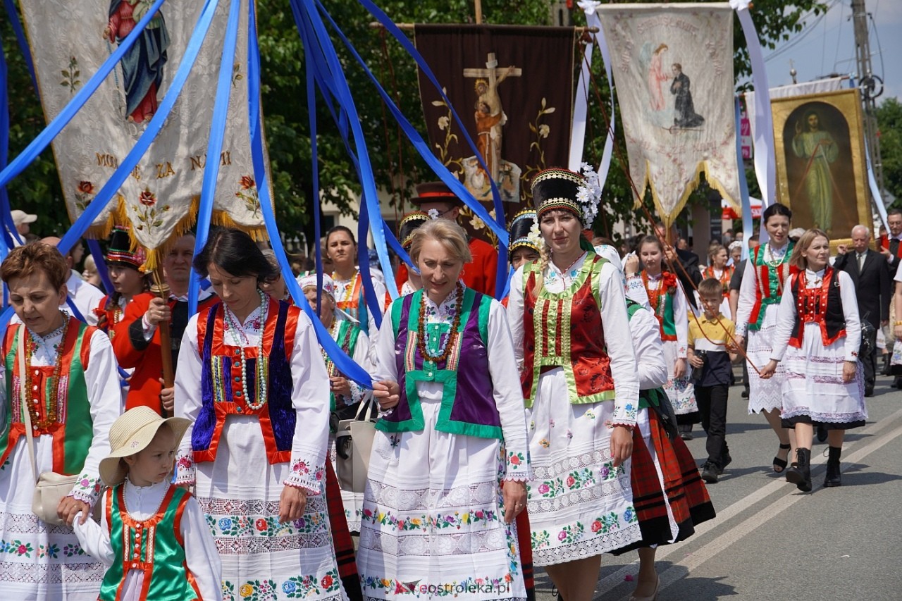Boże Ciało 2024: Procesja w Myszyńcu [30.05.2024] - zdjęcie #103 - eOstroleka.pl