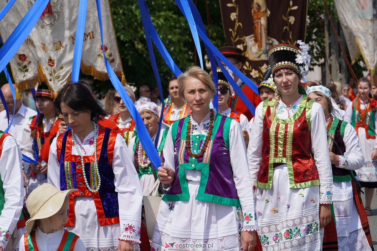 Boże Ciało 2024: Procesja w Myszyńcu [30.05.2024] - zdjęcie #102 - eOstroleka.pl