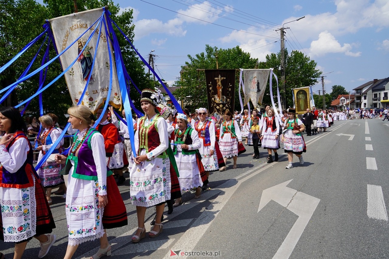 Boże Ciało 2024: Procesja w Myszyńcu [30.05.2024] - zdjęcie #100 - eOstroleka.pl