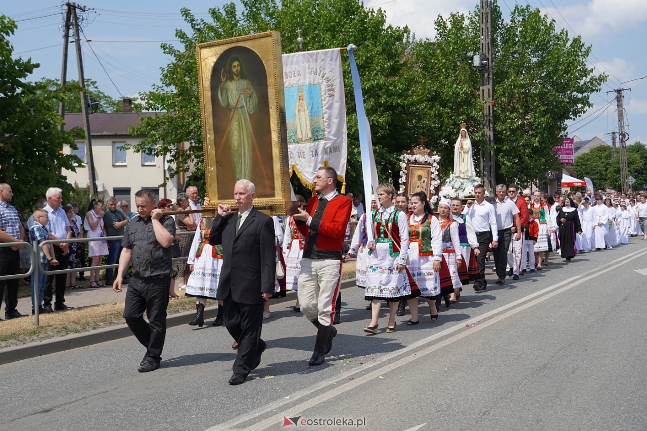 Boże Ciało 2024: Procesja w Myszyńcu [30.05.2024] - zdjęcie #97 - eOstroleka.pl