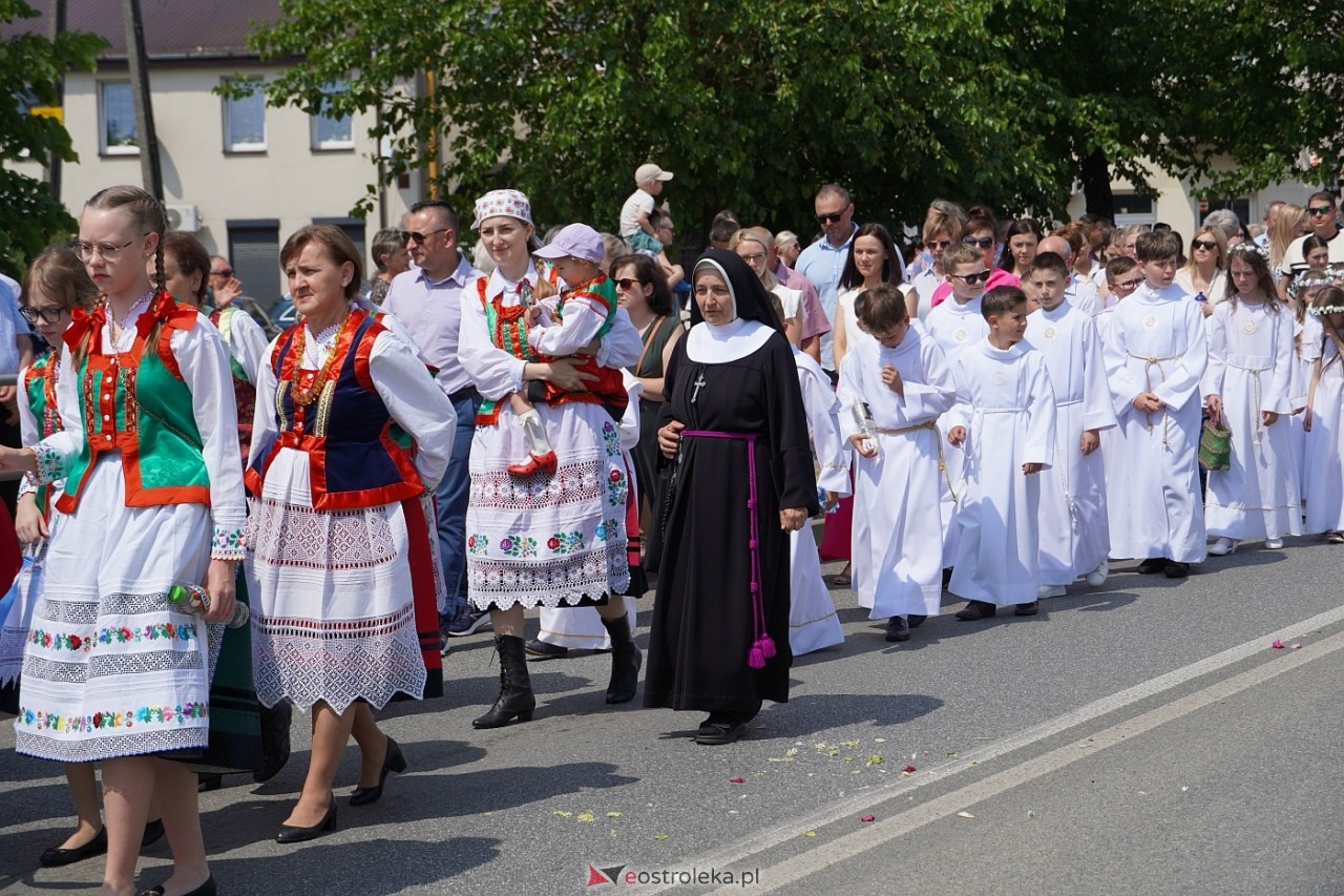 Boże Ciało 2024: Procesja w Myszyńcu [30.05.2024] - zdjęcie #90 - eOstroleka.pl