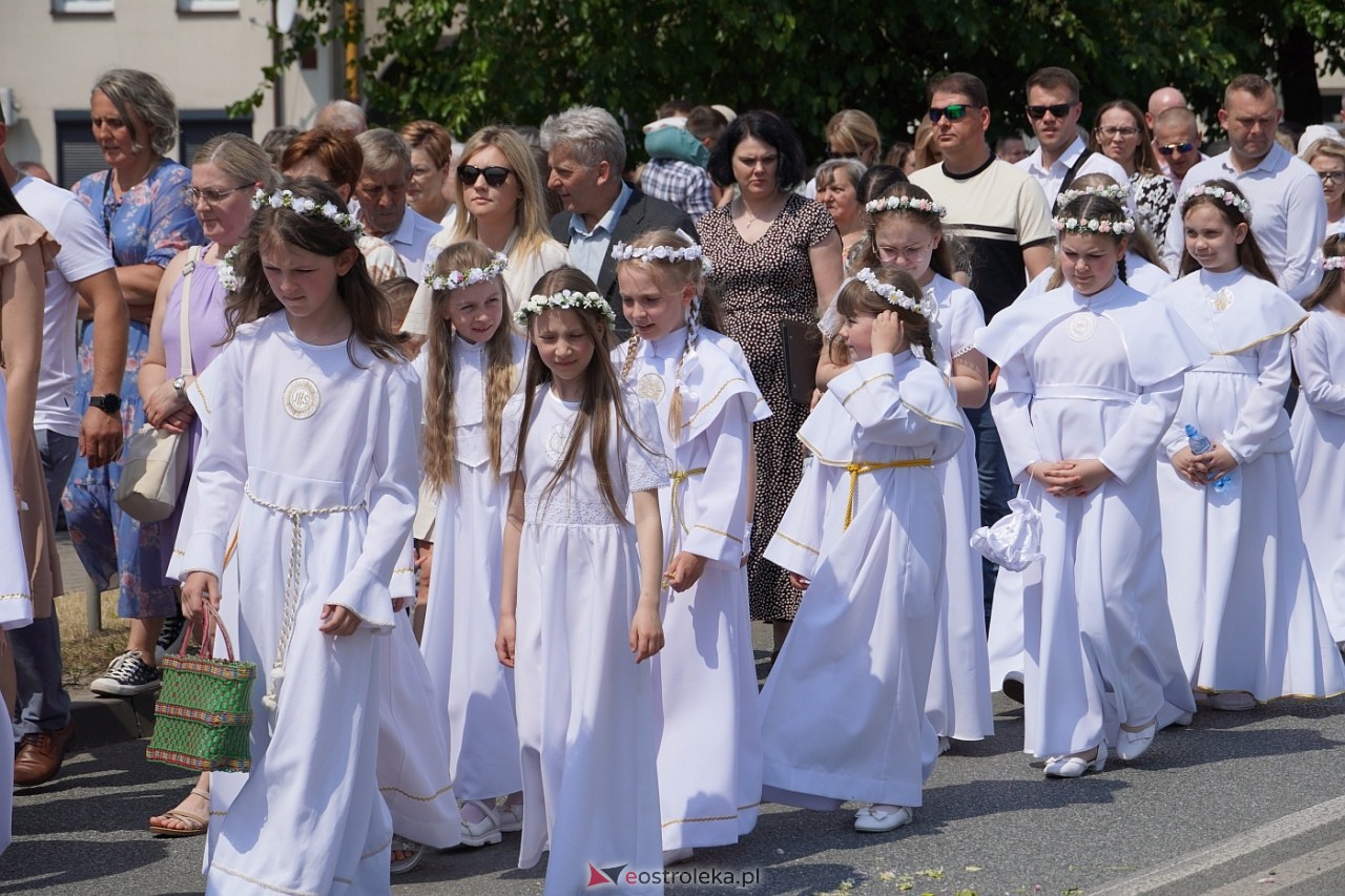 Boże Ciało 2024: Procesja w Myszyńcu [30.05.2024] - zdjęcie #85 - eOstroleka.pl