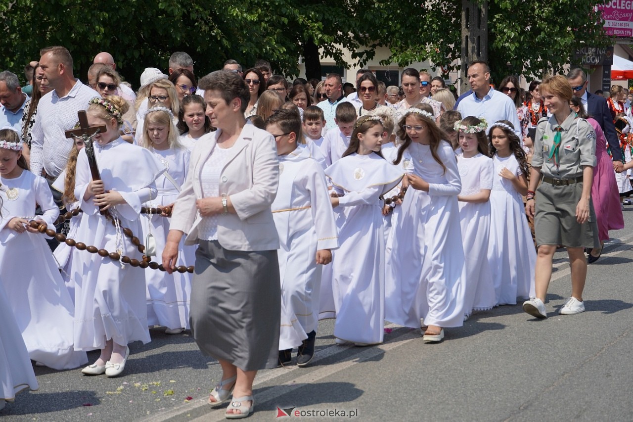 Boże Ciało 2024: Procesja w Myszyńcu [30.05.2024] - zdjęcie #82 - eOstroleka.pl