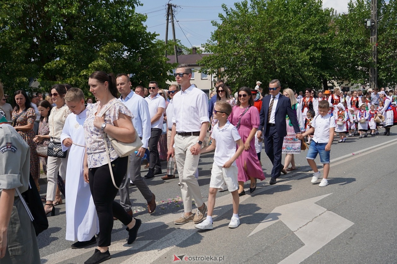 Boże Ciało 2024: Procesja w Myszyńcu [30.05.2024] - zdjęcie #79 - eOstroleka.pl