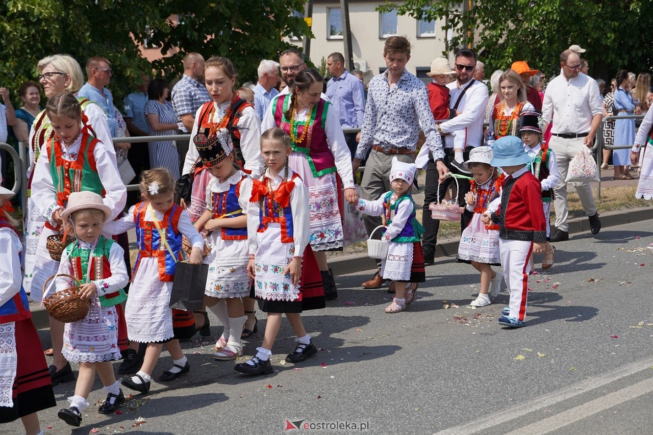 Boże Ciało 2024: Procesja w Myszyńcu [30.05.2024] - zdjęcie #74 - eOstroleka.pl