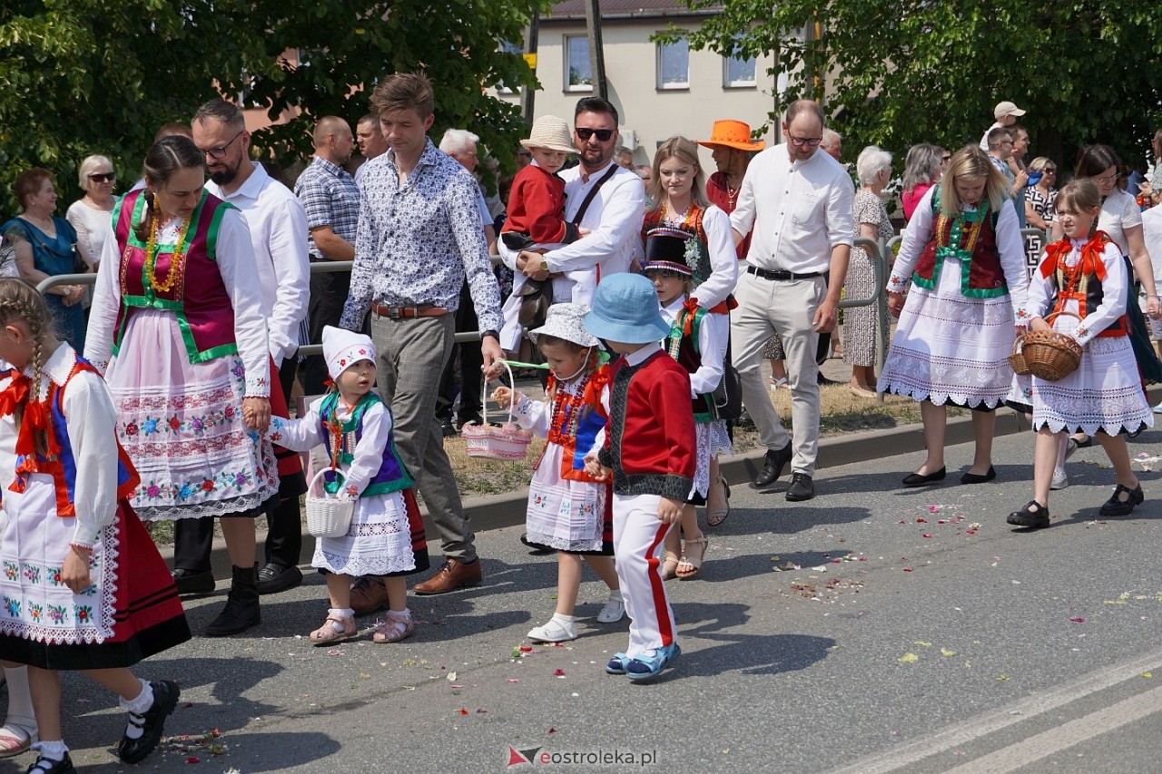 Boże Ciało 2024: Procesja w Myszyńcu [30.05.2024] - zdjęcie #73 - eOstroleka.pl