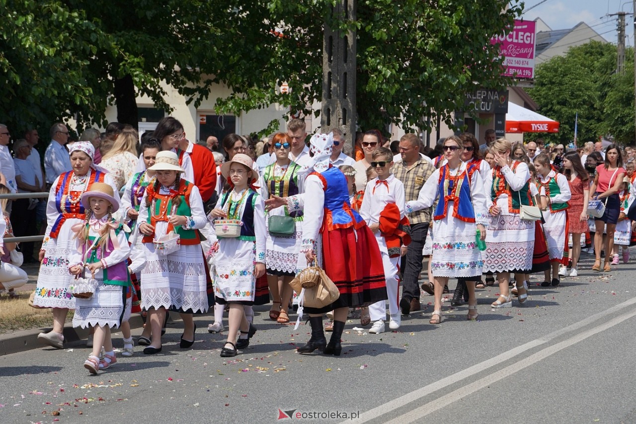 Boże Ciało 2024: Procesja w Myszyńcu [30.05.2024] - zdjęcie #70 - eOstroleka.pl