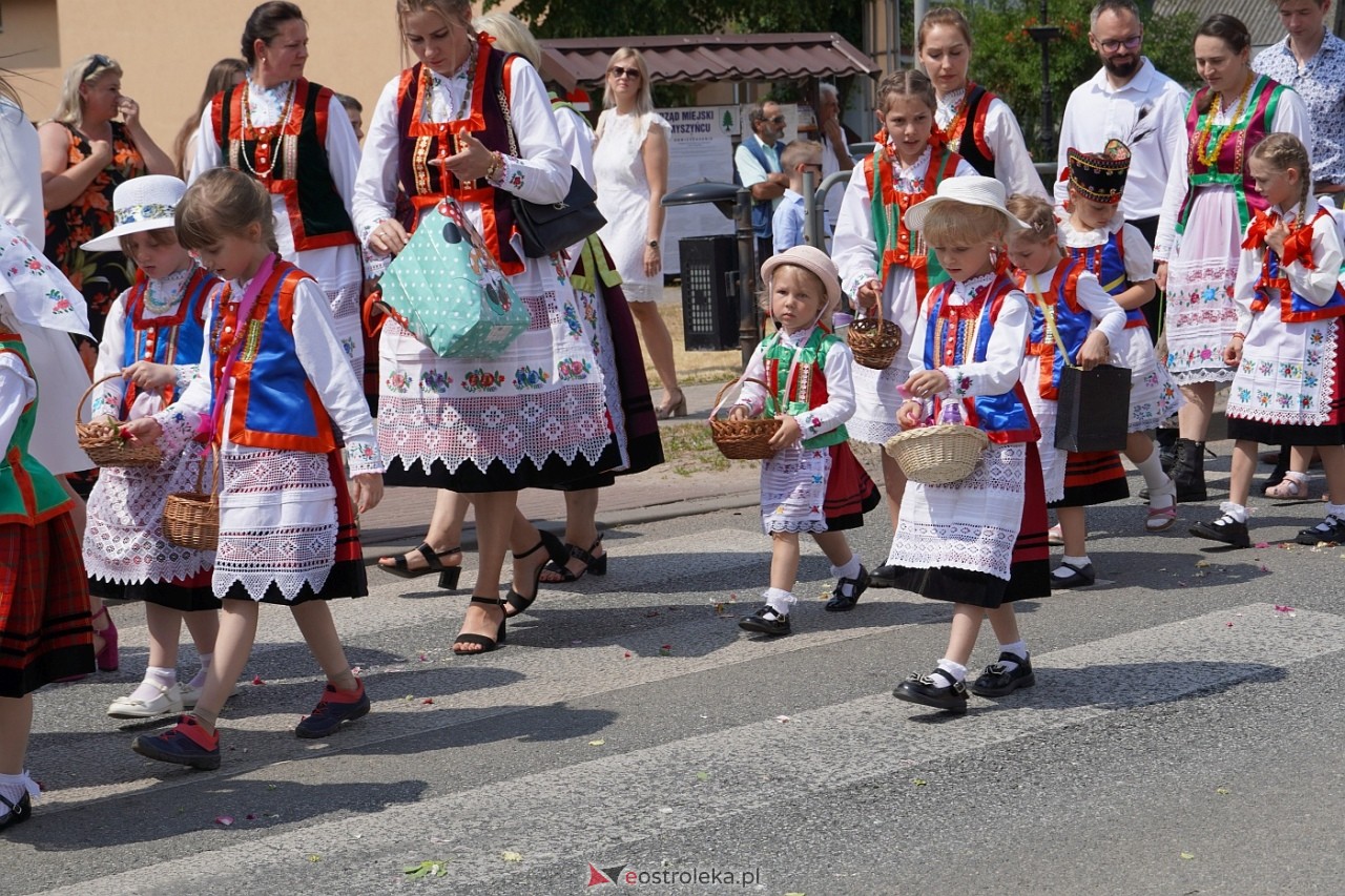 Boże Ciało 2024: Procesja w Myszyńcu [30.05.2024] - zdjęcie #67 - eOstroleka.pl