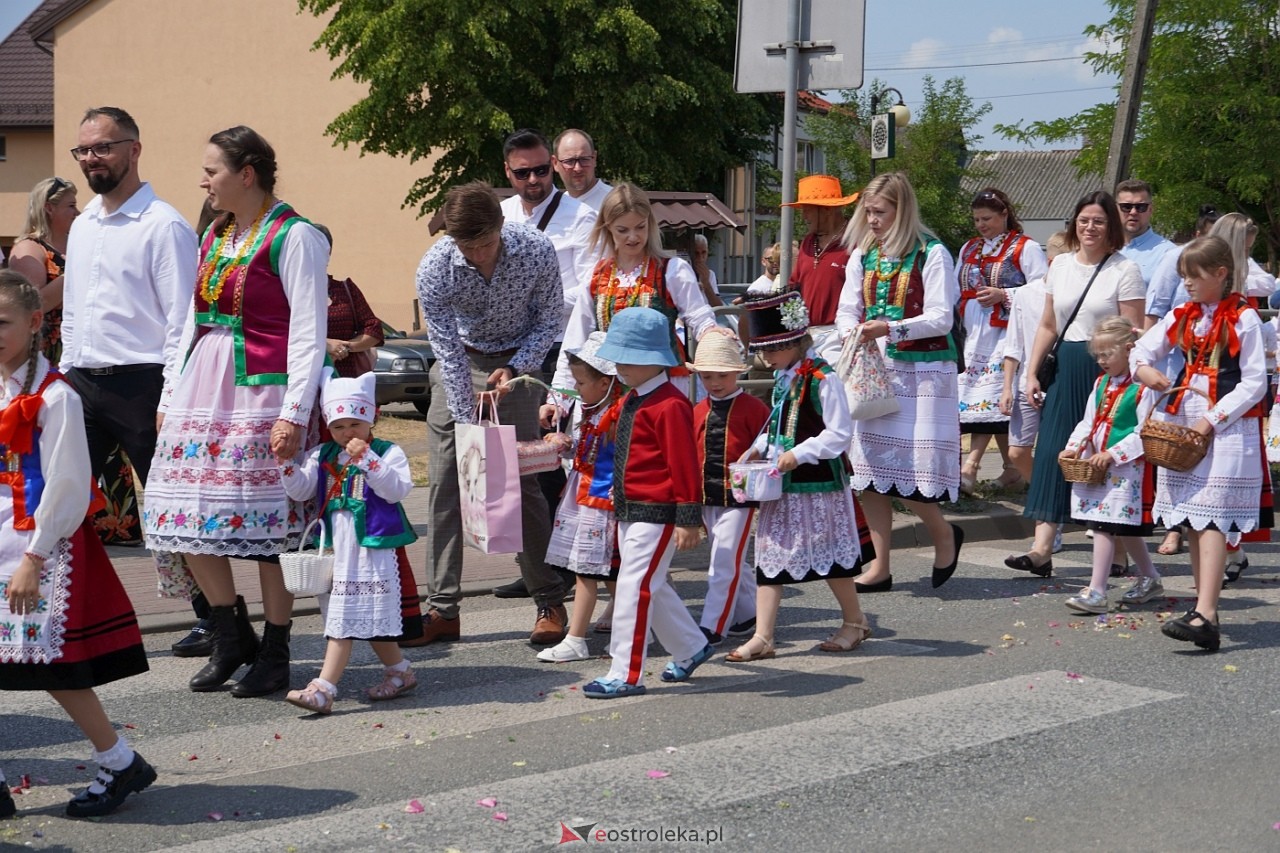 Boże Ciało 2024: Procesja w Myszyńcu [30.05.2024] - zdjęcie #62 - eOstroleka.pl