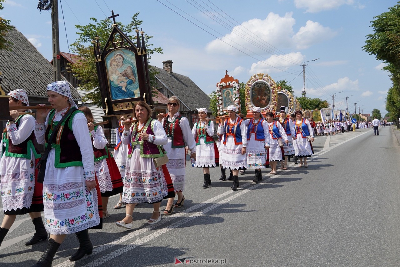 Boże Ciało 2024: Procesja w Myszyńcu [30.05.2024] - zdjęcie #58 - eOstroleka.pl