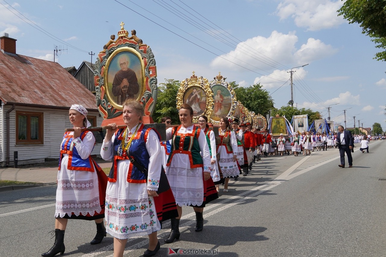 Boże Ciało 2024: Procesja w Myszyńcu [30.05.2024] - zdjęcie #55 - eOstroleka.pl