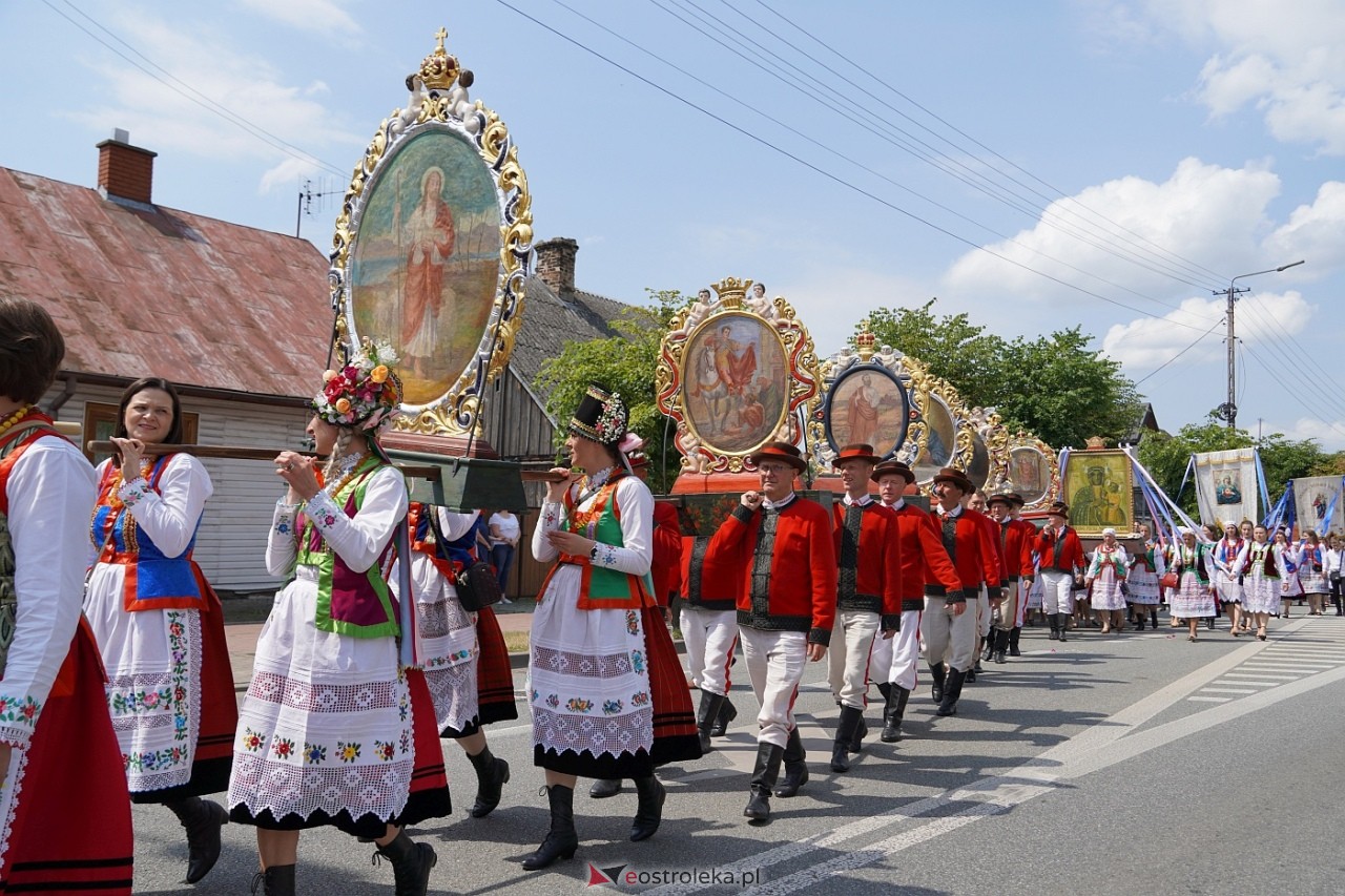 Boże Ciało 2024: Procesja w Myszyńcu [30.05.2024] - zdjęcie #54 - eOstroleka.pl