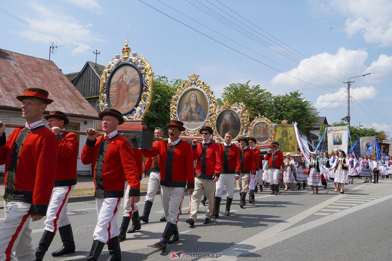 Boże Ciało 2024: Procesja w Myszyńcu [30.05.2024] - zdjęcie #53 - eOstroleka.pl