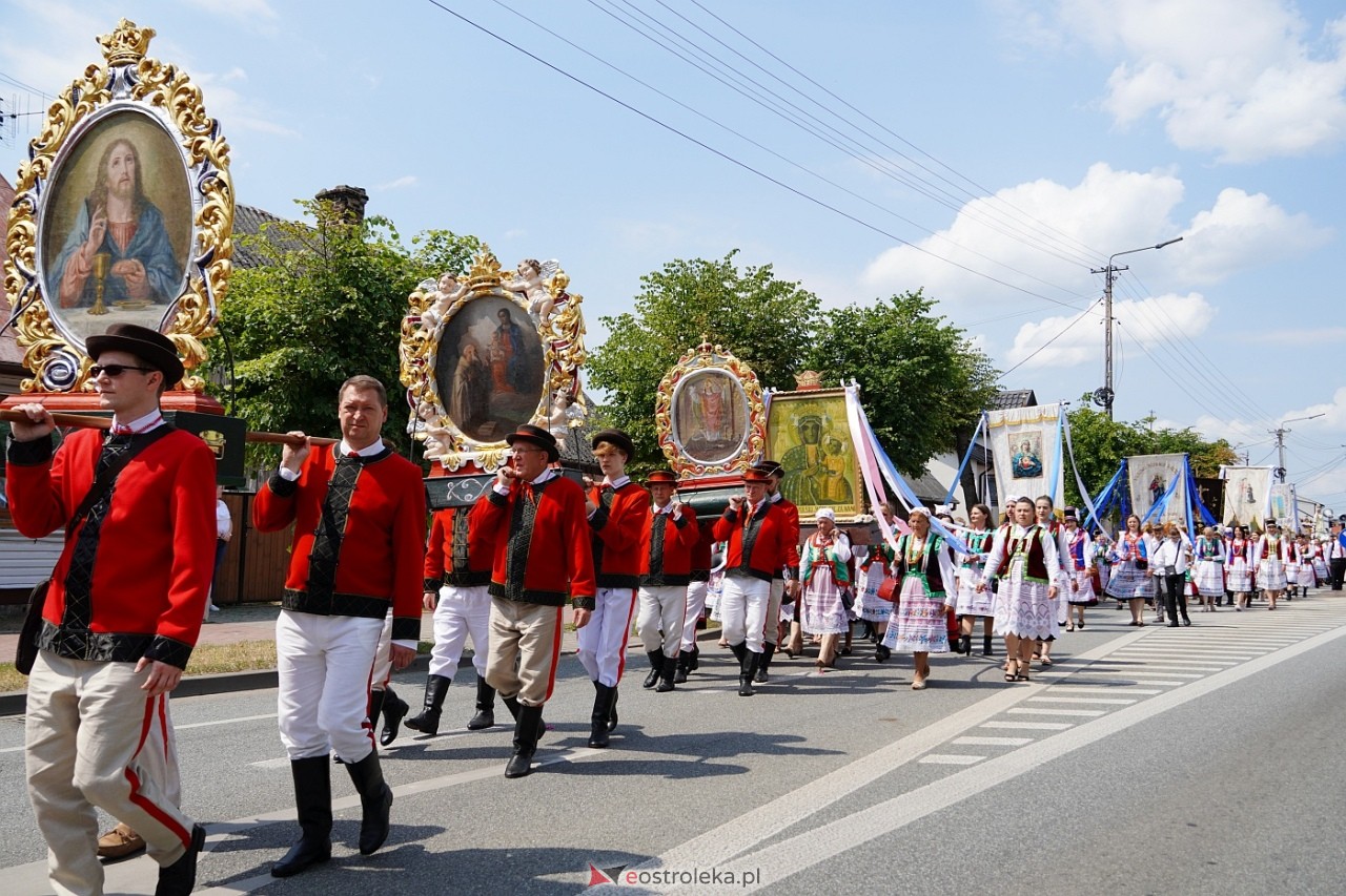 Boże Ciało 2024: Procesja w Myszyńcu [30.05.2024] - zdjęcie #52 - eOstroleka.pl