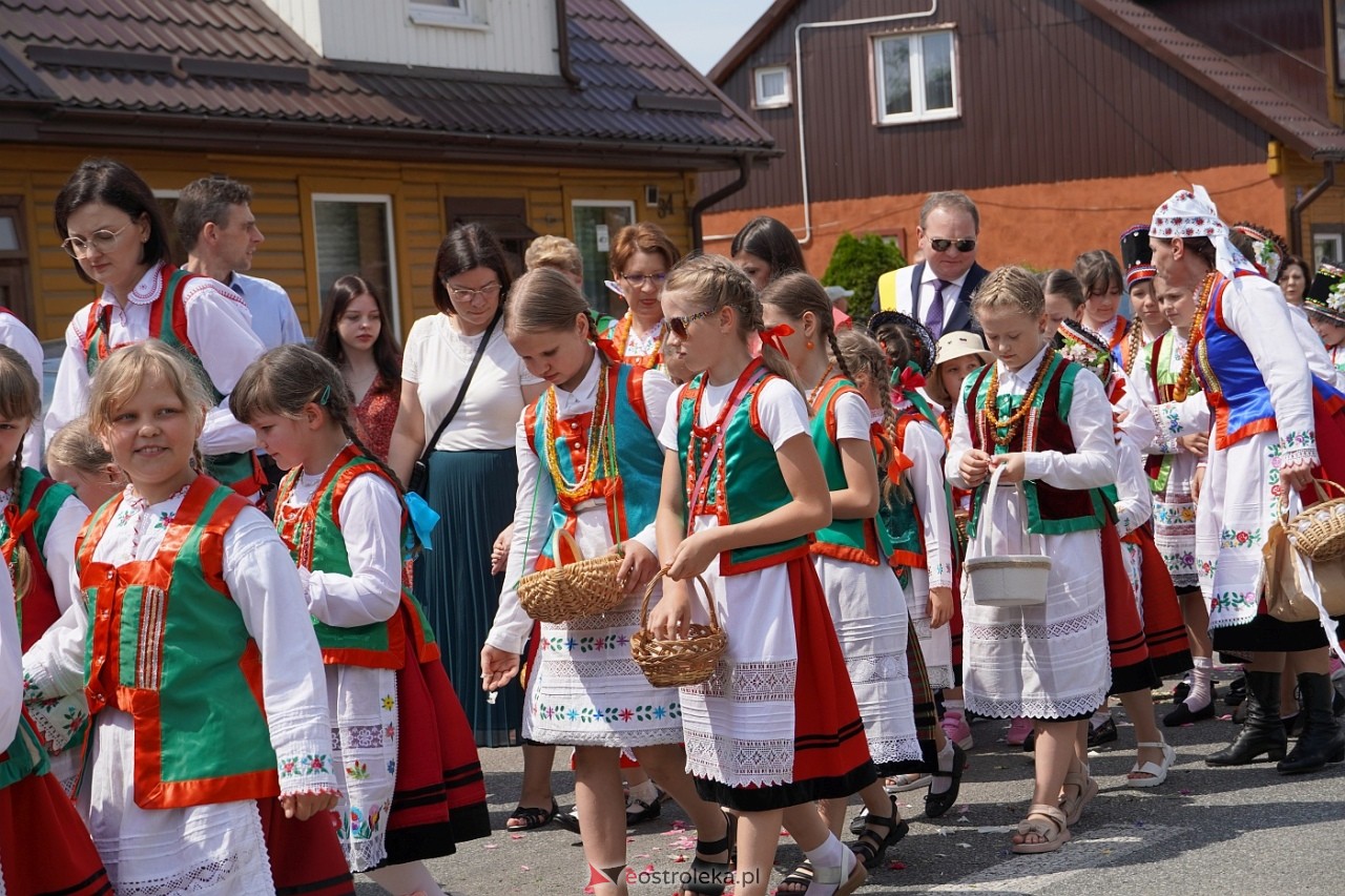 Boże Ciało 2024: Procesja w Myszyńcu [30.05.2024] - zdjęcie #45 - eOstroleka.pl