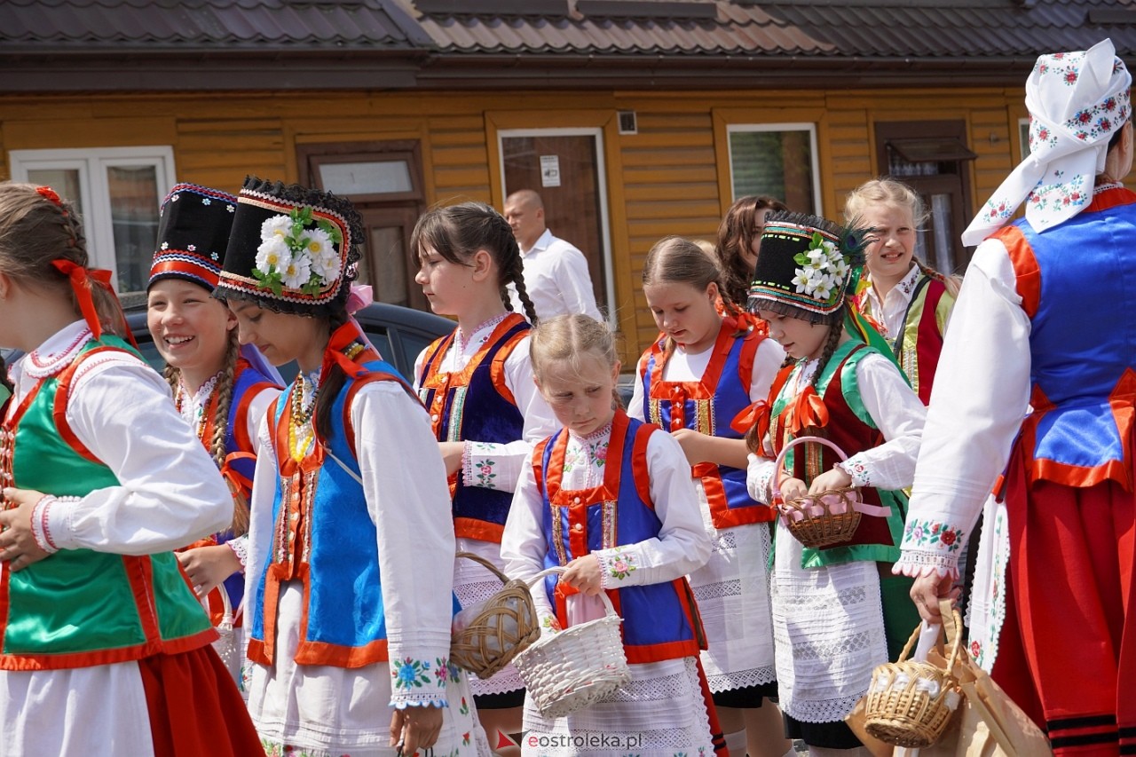 Boże Ciało 2024: Procesja w Myszyńcu [30.05.2024] - zdjęcie #43 - eOstroleka.pl