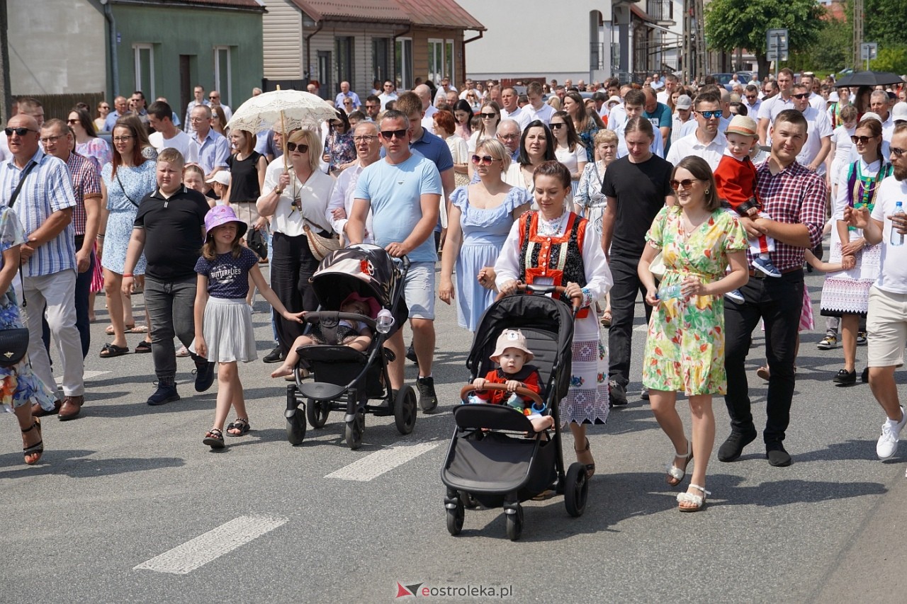 Boże Ciało 2024: Procesja w Myszyńcu [30.05.2024] - zdjęcie #7 - eOstroleka.pl
