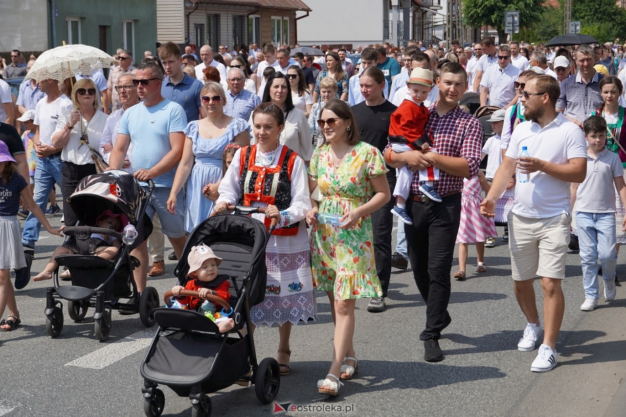 Boże Ciało 2024: Procesja w Myszyńcu [30.05.2024] - zdjęcie #6 - eOstroleka.pl