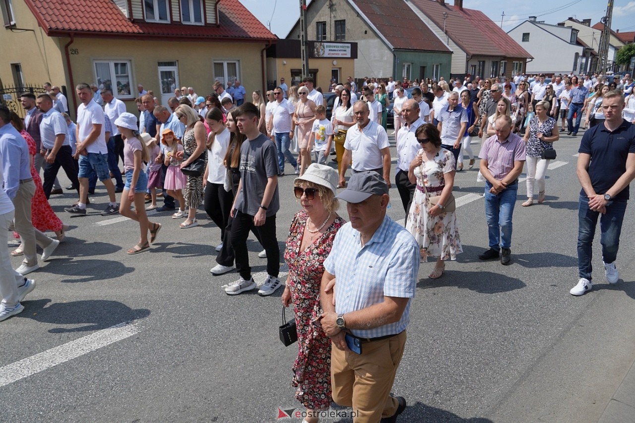 Boże Ciało 2024: Procesja w Myszyńcu [30.05.2024] - zdjęcie #3 - eOstroleka.pl