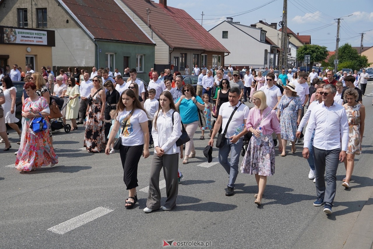 Boże Ciało 2024: Procesja w Myszyńcu [30.05.2024] - zdjęcie #1 - eOstroleka.pl