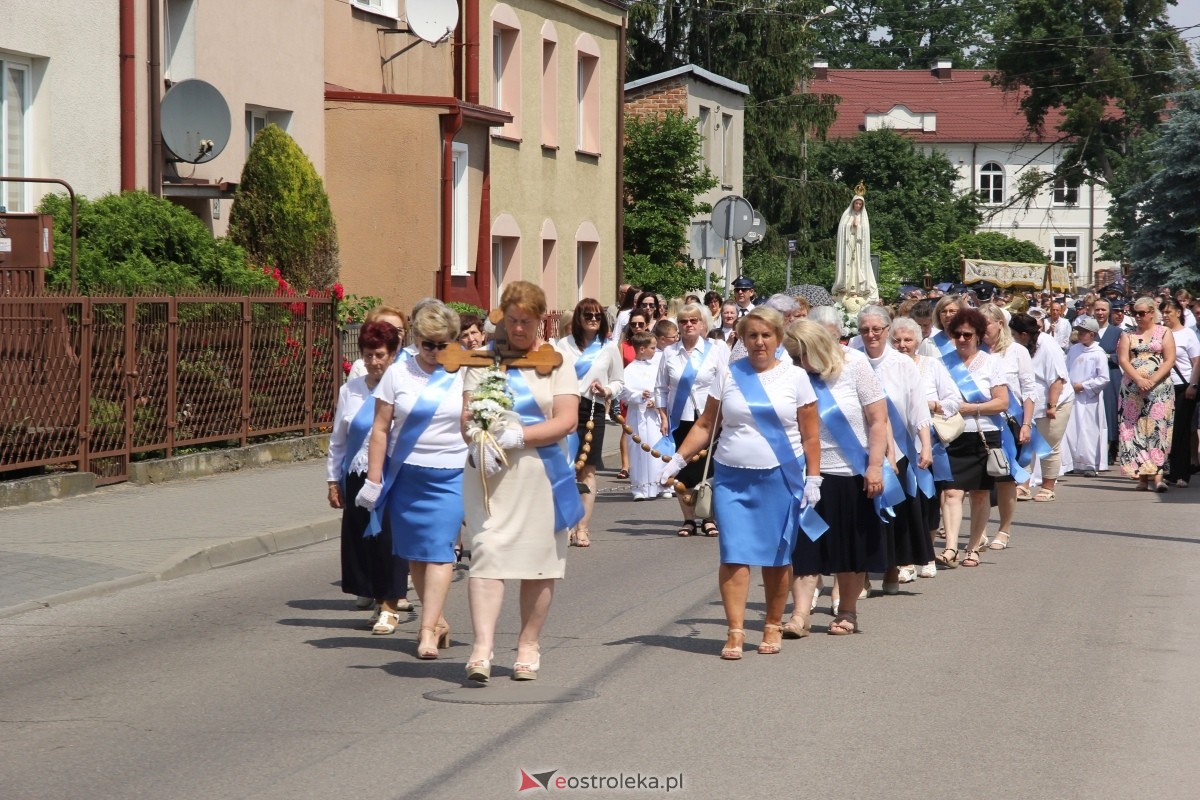 Boże Ciało 2024: Procesja w kościele pw. Nawiedzenia NMP w Ostrołęce [30.05.2024] - zdjęcie #159 - eOstroleka.pl