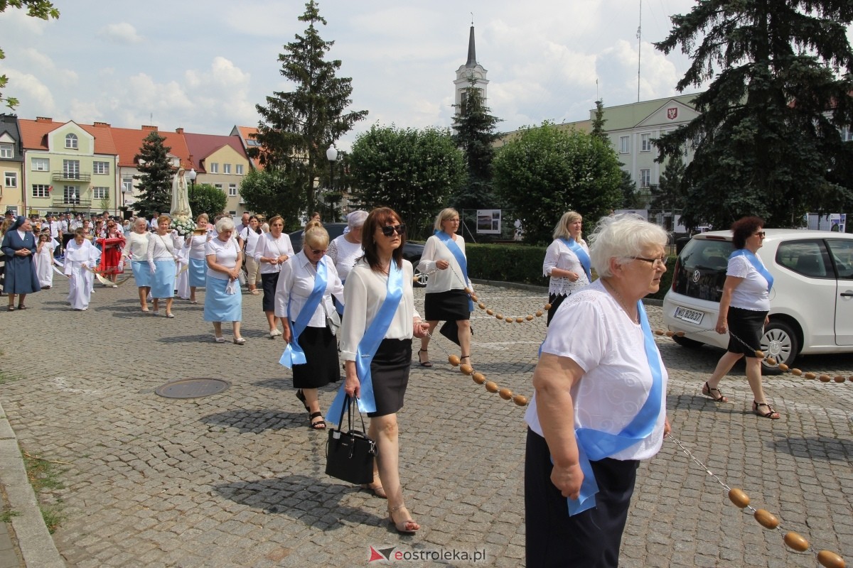Boże Ciało 2024: Procesja w kościele pw. Nawiedzenia NMP w Ostrołęce [30.05.2024] - zdjęcie #96 - eOstroleka.pl