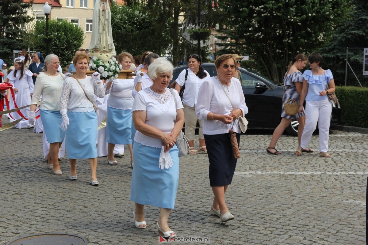 Boże Ciało 2024: Procesja w kościele pw. Nawiedzenia NMP w Ostrołęce [30.05.2024] - zdjęcie #92 - eOstroleka.pl