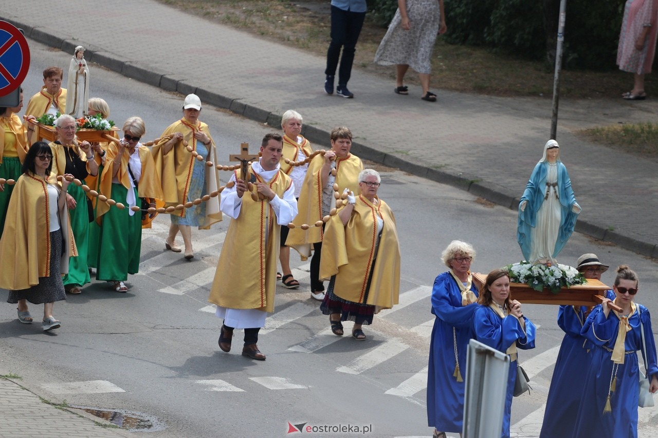 Boże Ciało 2024. Procesja parafii Zbawiciela Świata w Ostrołęce [30.05.2024] - zdjęcie #77 - eOstroleka.pl