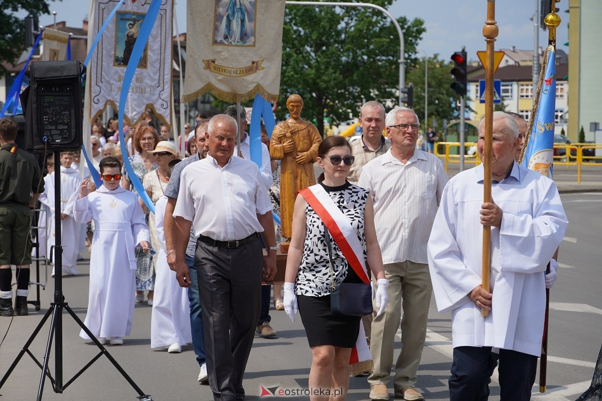 Boże Ciało 2024. Parafia pw. św. Franciszka z Asyżu w Ostrołęce - zdjęcie #104 - eOstroleka.pl