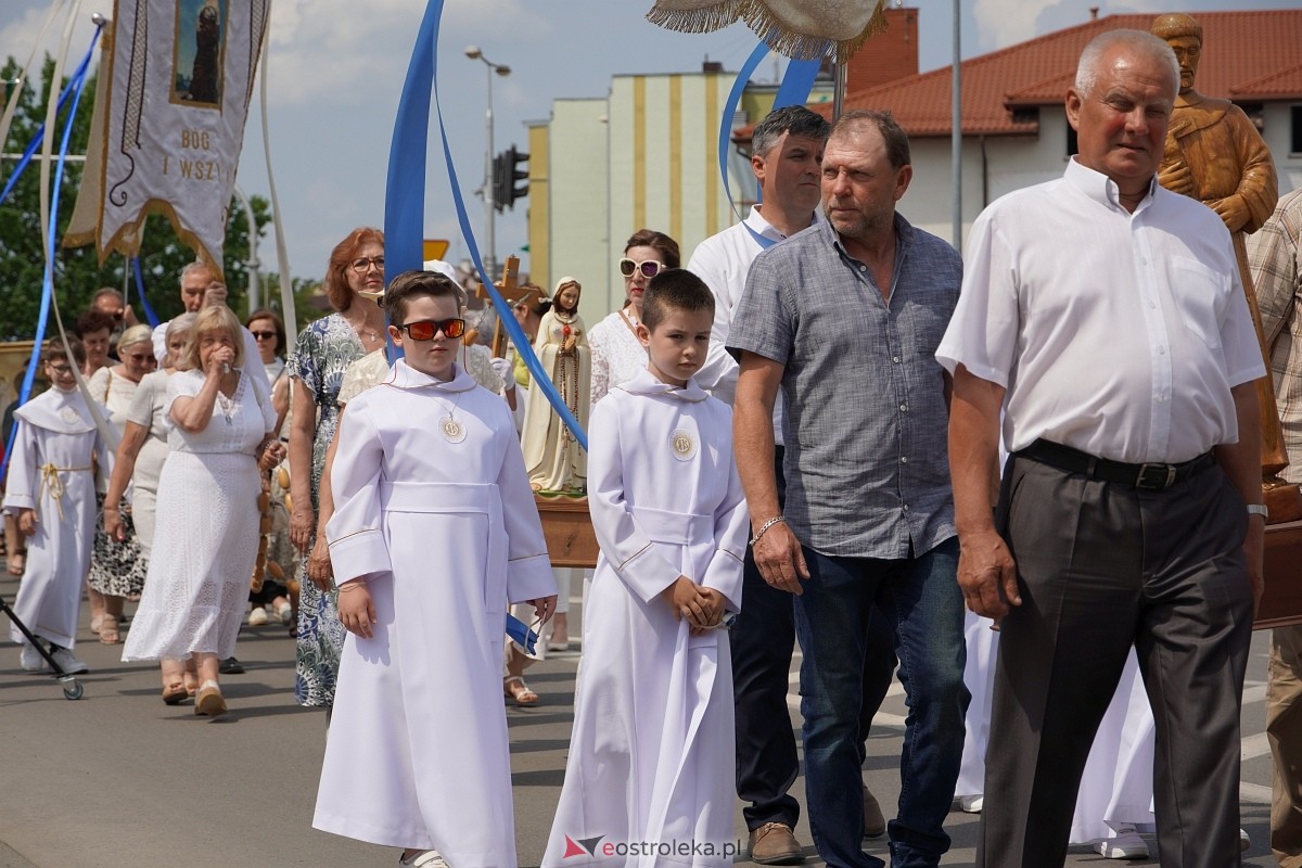 Boże Ciało 2024. Parafia pw. św. Franciszka z Asyżu w Ostrołęce - zdjęcie #102 - eOstroleka.pl