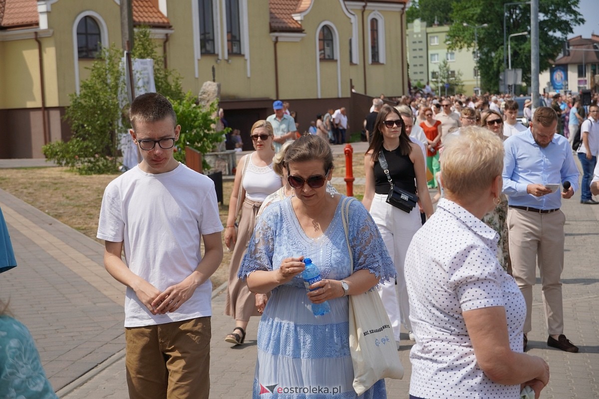 Boże Ciało 2024. Parafia pw. św. Franciszka z Asyżu w Ostrołęce - zdjęcie #87 - eOstroleka.pl