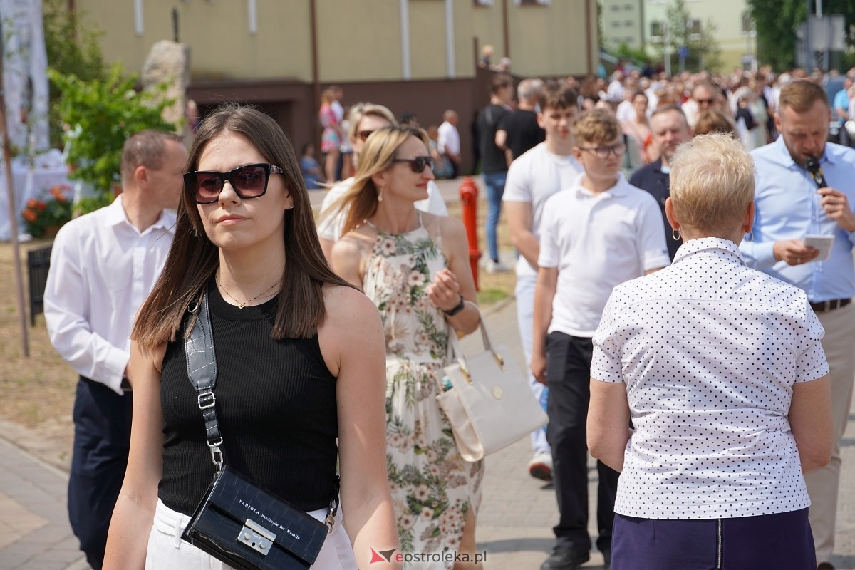 Boże Ciało 2024. Parafia pw. św. Franciszka z Asyżu w Ostrołęce - zdjęcie #84 - eOstroleka.pl