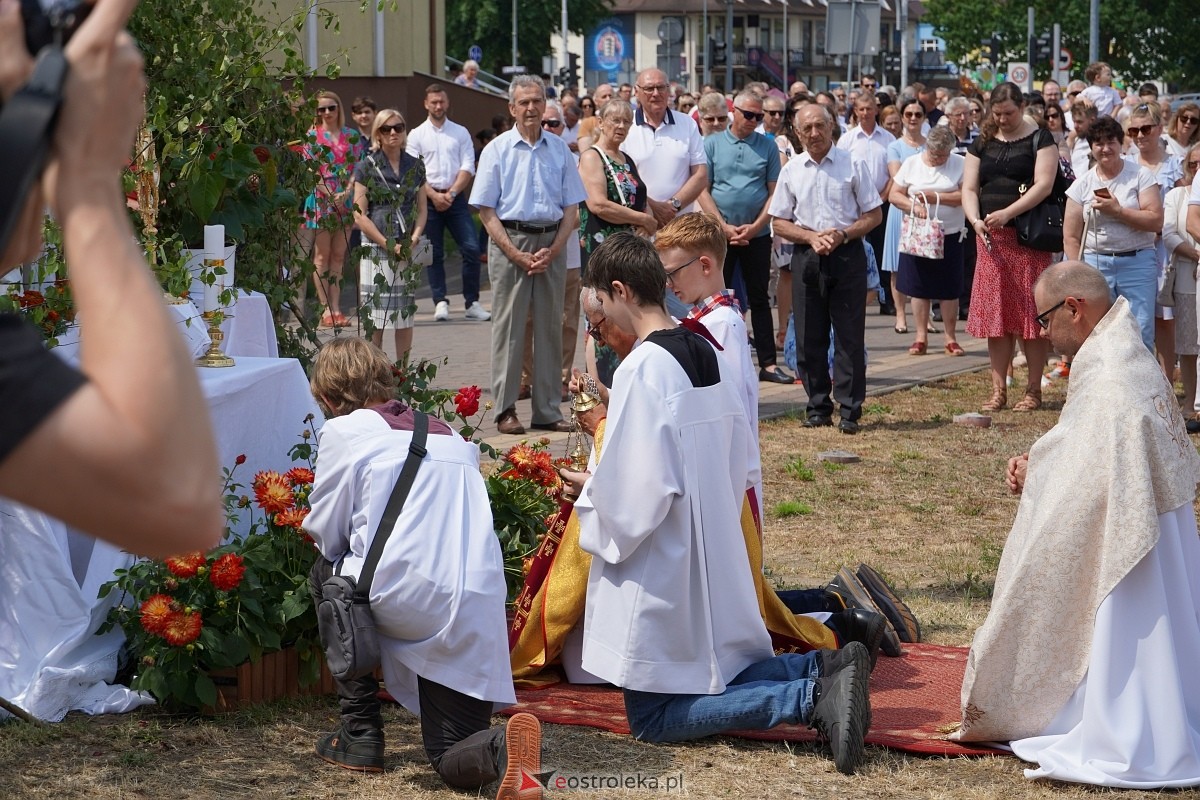 Boże Ciało 2024. Parafia pw. św. Franciszka z Asyżu w Ostrołęce - zdjęcie #63 - eOstroleka.pl