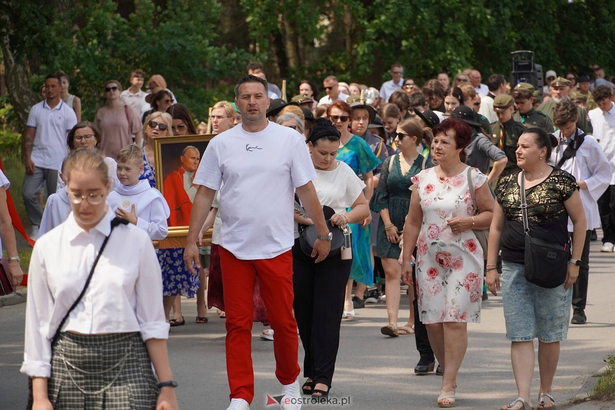 Boże Ciało 2024. Parafia pw. św. Franciszka z Asyżu w Ostrołęce - zdjęcie #53 - eOstroleka.pl