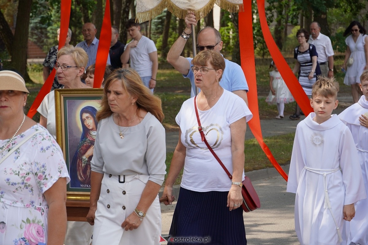 Boże Ciało 2024. Parafia pw. św. Franciszka z Asyżu w Ostrołęce - zdjęcie #49 - eOstroleka.pl
