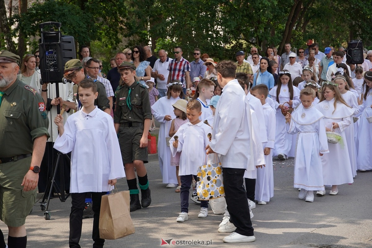 Boże Ciało 2024. Parafia pw. św. Franciszka z Asyżu w Ostrołęce - zdjęcie #40 - eOstroleka.pl