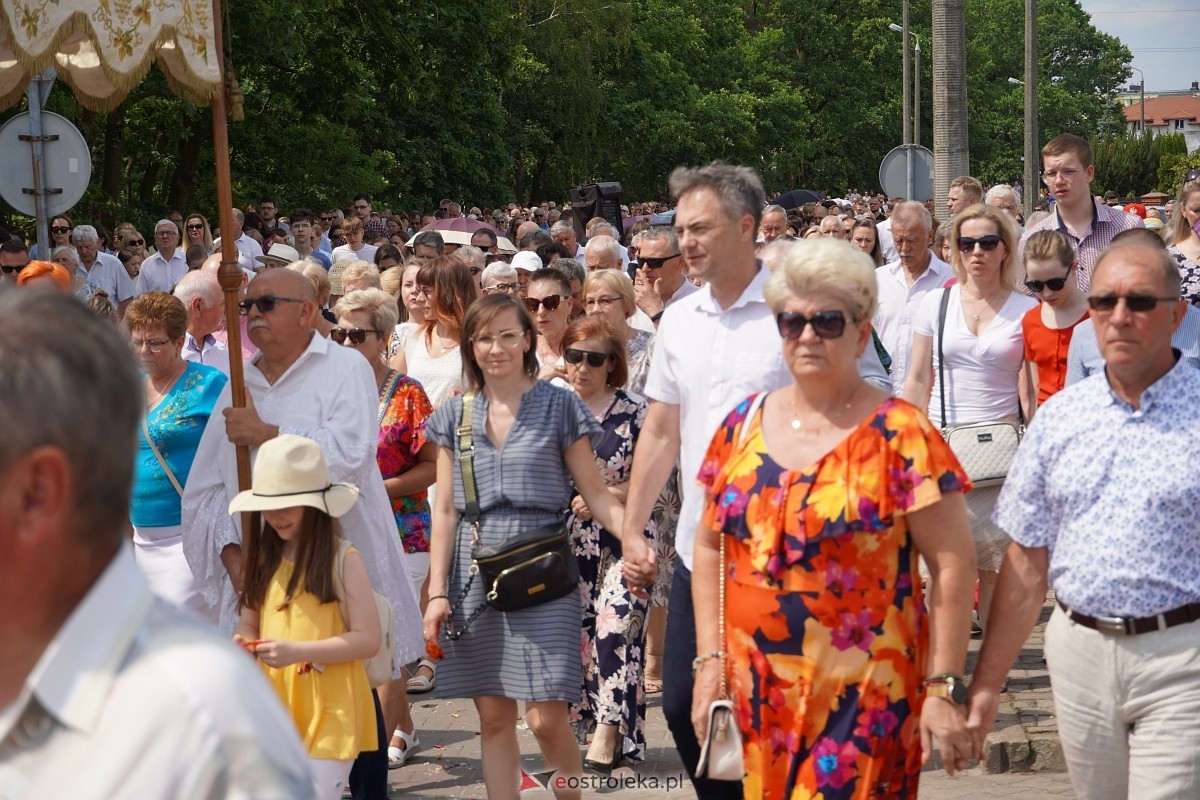 Boże Ciało 2024. Parafia pw. św. Franciszka z Asyżu w Ostrołęce - zdjęcie #25 - eOstroleka.pl